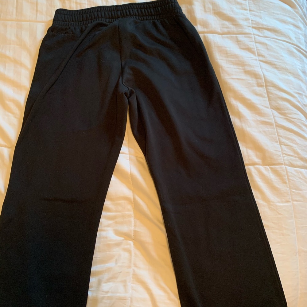 Under Armour Black Sweatpants - Picture 2 of 3